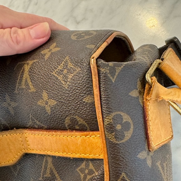 Louis Vuitton Monogram Abbesses Messenger Bag - Picture 15 of 16